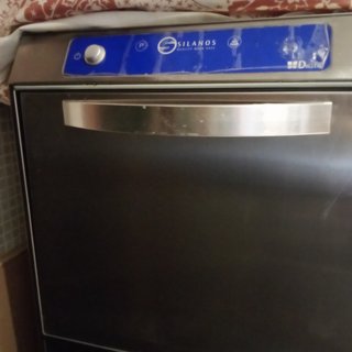 Oferta lavavajillas cuatro meses de uso