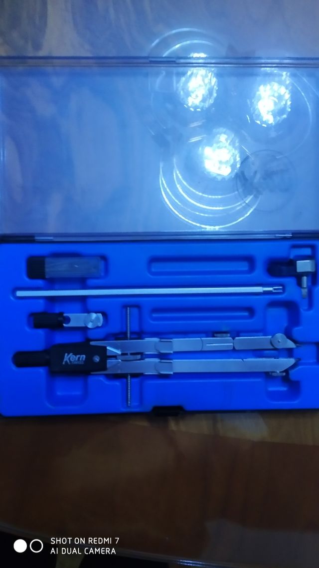 CAJA DE COMPÁS DE PRECISIÓN