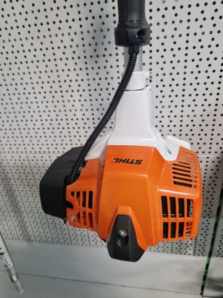 STIHL KM94RC + ACCESORIO VAREADOR ZEUS (AIMA)