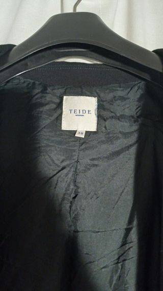 Chaqueta americana negra de Teide