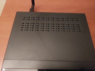 RECEPTOR SATELITE ENGEL RS8100Y CON WIFI