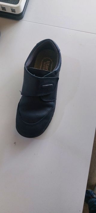 Zapatos TITANITOS