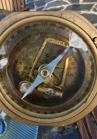 Compás antiguo