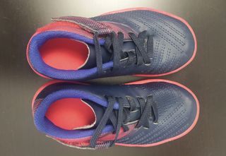 Botas futbol Multitacos talla 25 (4 años)