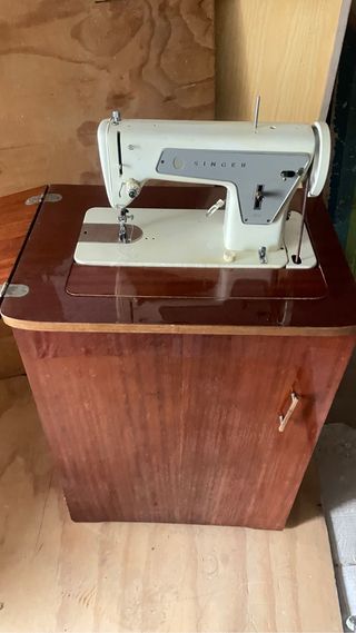 Maquina coser SINGER semiautomatica