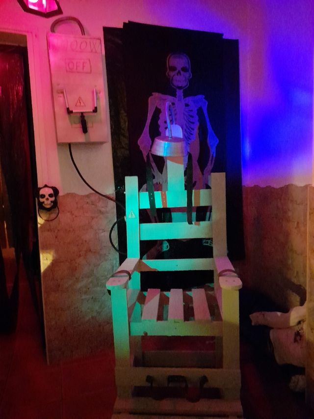 Silla eléctrica para Halloween.
