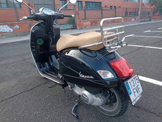 Vespa GTS 250 ie