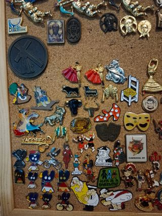 Pins Fiestas etc