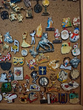 Pins Fiestas etc