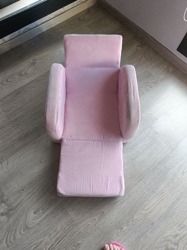 Sillón rosa convertible