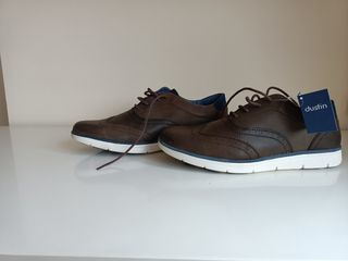 Zapatos Dustin piel sin estrenar.