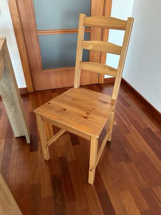Mesa de comedor + 4 sillas IKEA