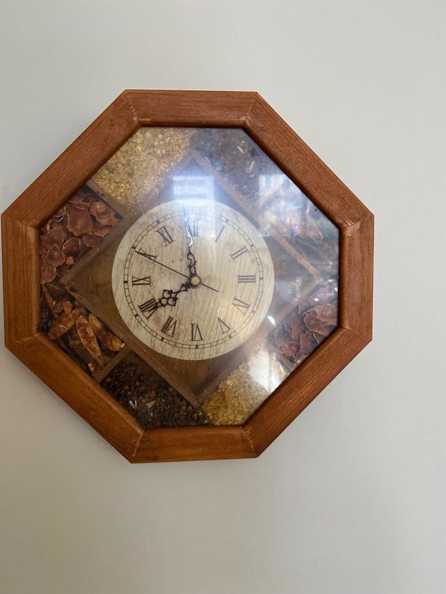 Reloj de pared hecho a mano