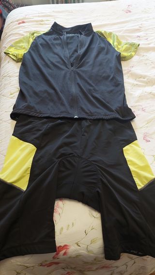 Culotte y maillot ciclismo
