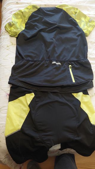 Culotte y maillot ciclismo
