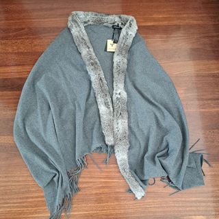 bufanda poncho pelo de conejo nuevo Latouche.