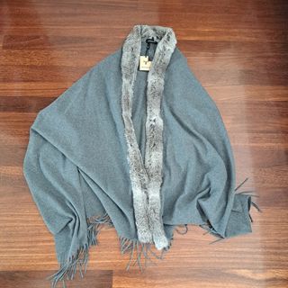 bufanda poncho pelo de conejo nuevo Latouche.