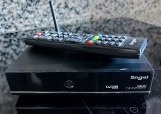 Receptor TV Satélite Engel RS8100Y