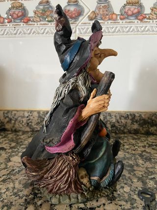 Bruja de cerámica