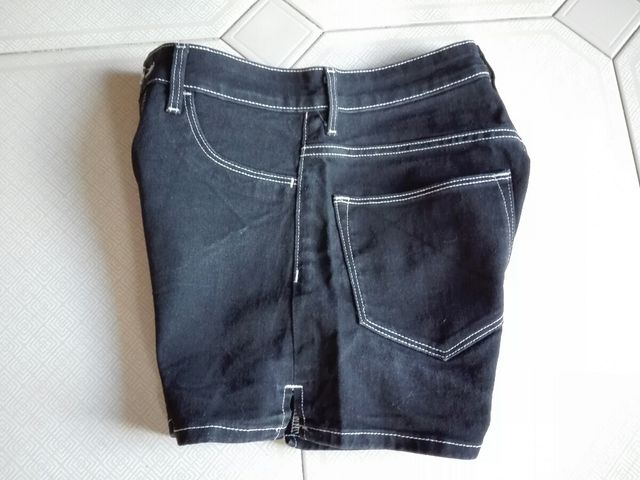 Short H&M. Talla 34
