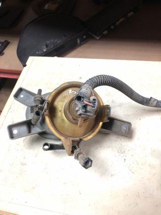 Faro antiniebla derecho volvo 9190905