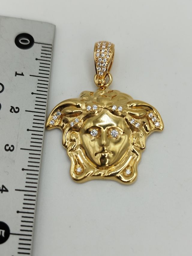 Colgante ORO 18 KT.