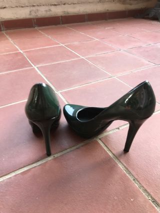 scarpe decollete’ tacco alto n 37