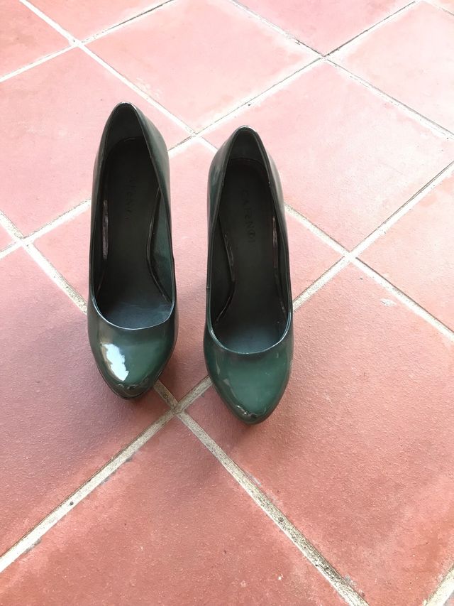 scarpe decollete’ tacco alto n 37