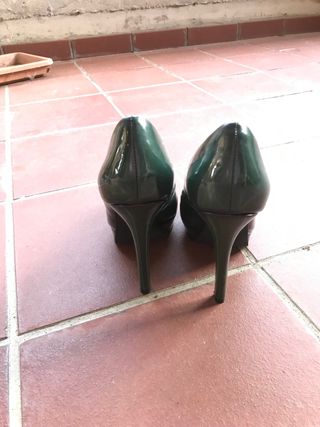 scarpe decollete’ tacco alto n 37