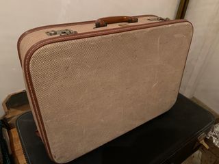 MALETA ANTIGUA. MARCA GLADIATOR