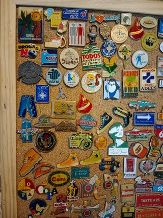 Pins Marcas Radio televisión etc