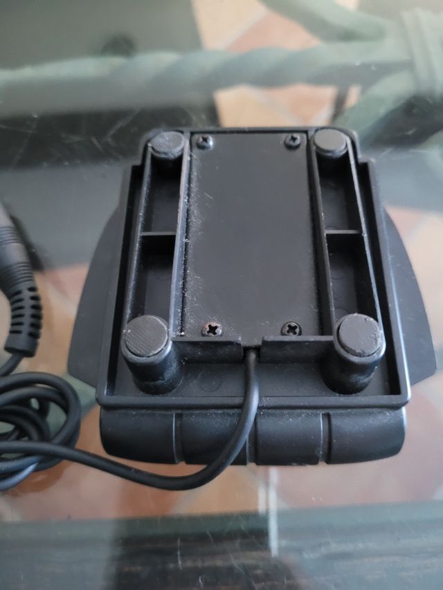 Alimentador y pedales de batería el