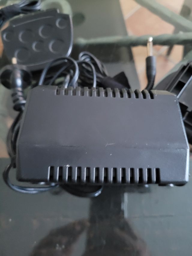 Alimentador y pedales de batería el