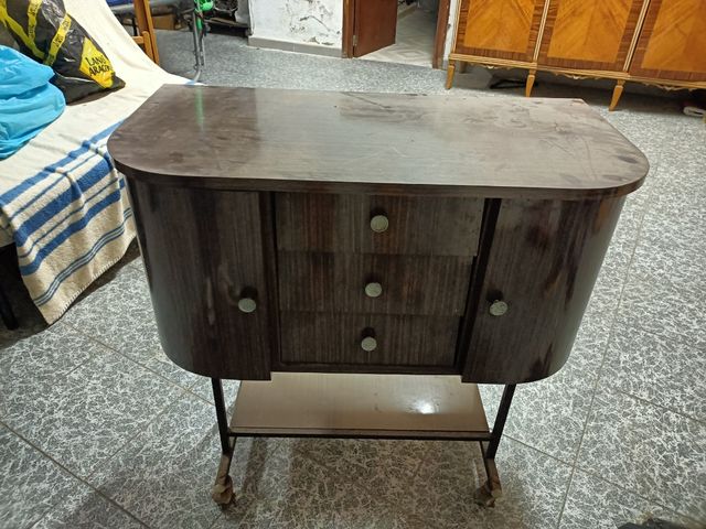 Mesita TV vintage