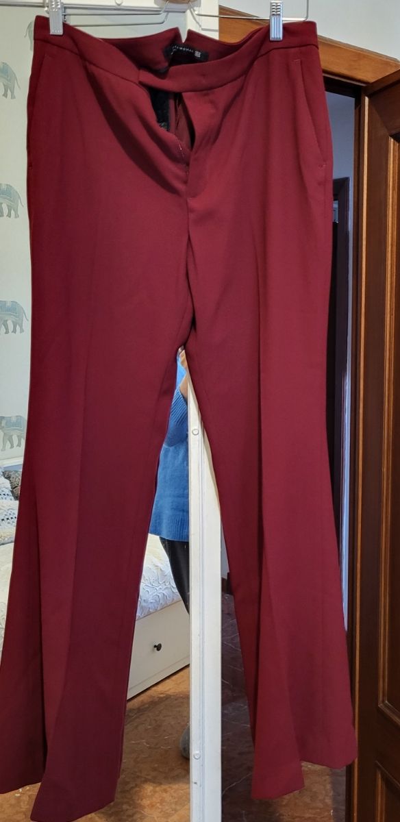ZARA Pantalon recto rojo oscuro XL
