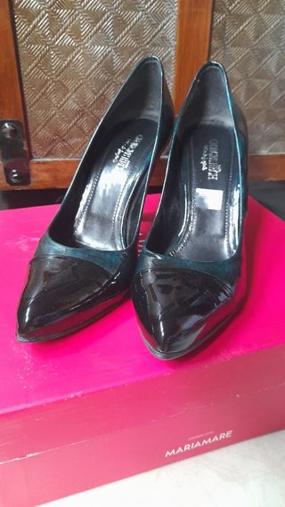 Zapatos de salón de charol
