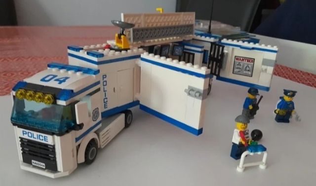 LEGO CITY 60044 Camión Policia