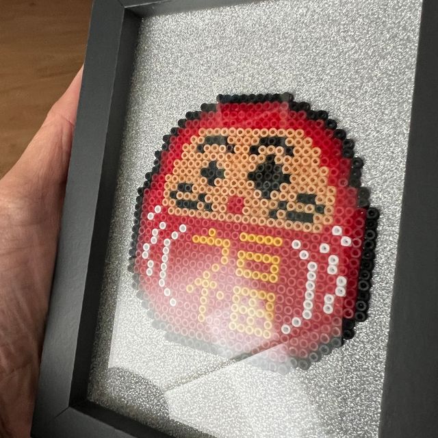 Cuadro Daruma Hama Beads