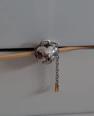 🔐Charm corazón con candado.