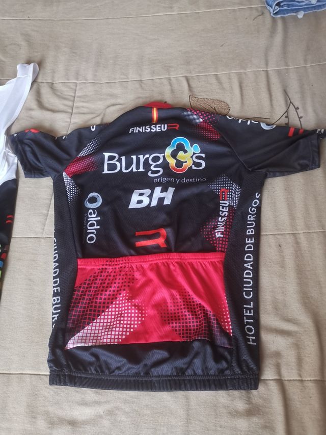 Maillot y culote ciclismo