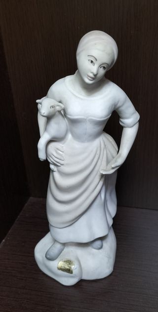 Rarísima figura porcelana 