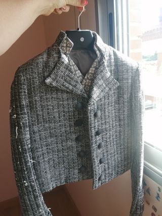 Traje fallero. sin chaqueta 70 euros