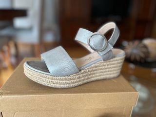 Sandalias