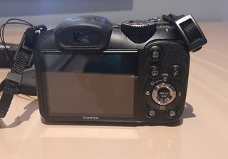 Cámara Fujifilm Finepix S2950