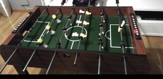 Futbolín de madera