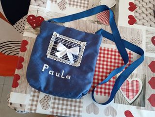 Bolso hecho a mano.