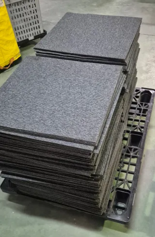 Baldosa Moqueta 50x50, precio por loseta.