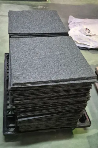 Baldosa Moqueta 50x50, precio por loseta.