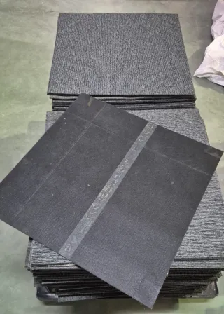 Baldosa Moqueta 50x50, precio por loseta.