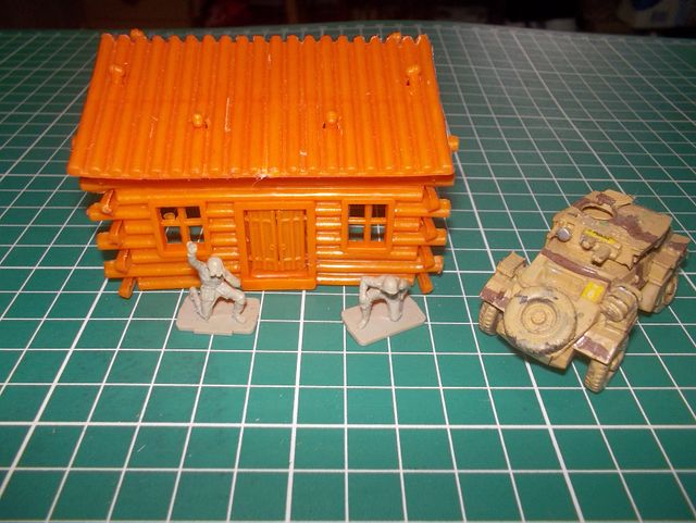 CABAÑA ANTIGUA TIPO MONTAPLEX 1/76 1/72